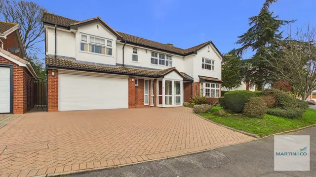 Sir Alfreds Way, Walmley, photo 1