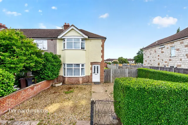 Cranleigh Road, Feltham, photo 1