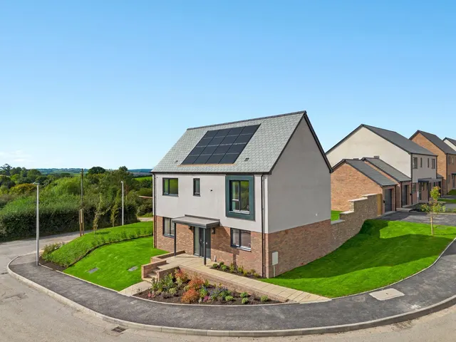 Chulmleigh Road, Morchard Bishop, EX17, photo 1