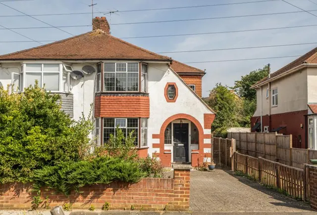 Brockenhurst Avenue, Worcester Park, KT4, photo 1