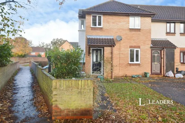 Kinlett Close, Highwoods, CO4, photo 1