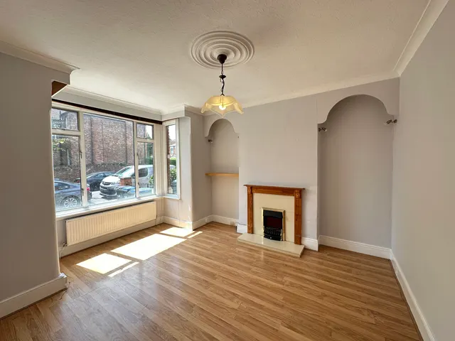 Elvendon Road, Bounds Green, London, N13 4SJ, photo 1