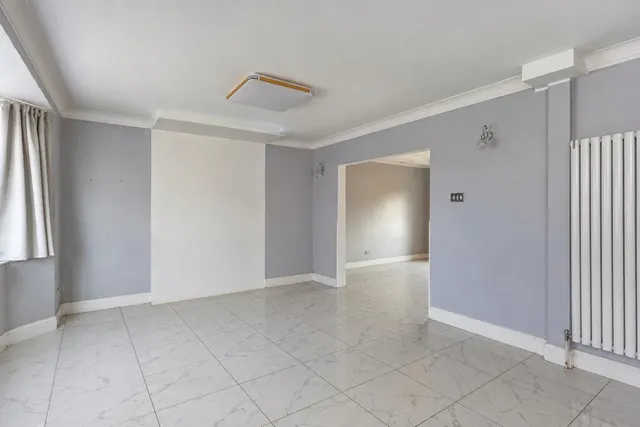 Southville Road, Feltham, TW14, photo 3