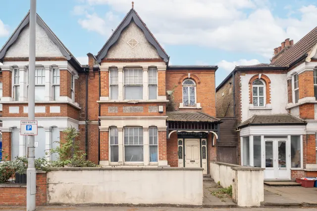 Cedars Road, London, W4, photo 1