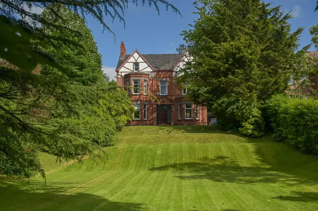 Demesne Road, Holywood, BT18, photo 1