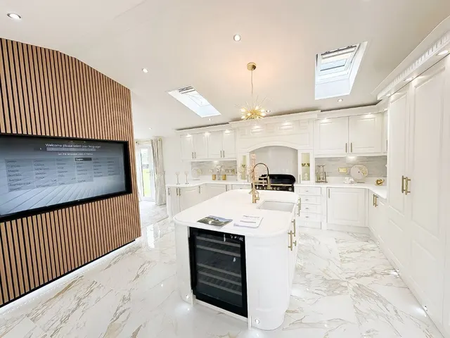 Weybridge Park, Addlestone, KT15, photo 3