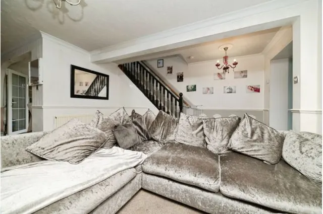 Scarrington Crescent, Hull, HU4, photo 3