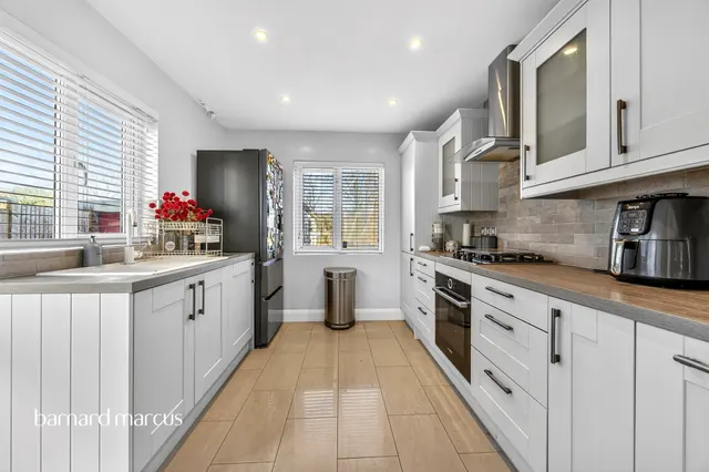 Northwood Avenue, Purley, CR8, photo 2