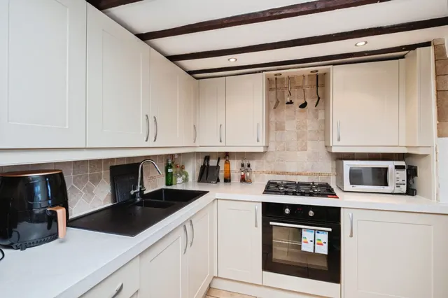 Cousley Wood Road, Wadhurst, TN5, photo 2