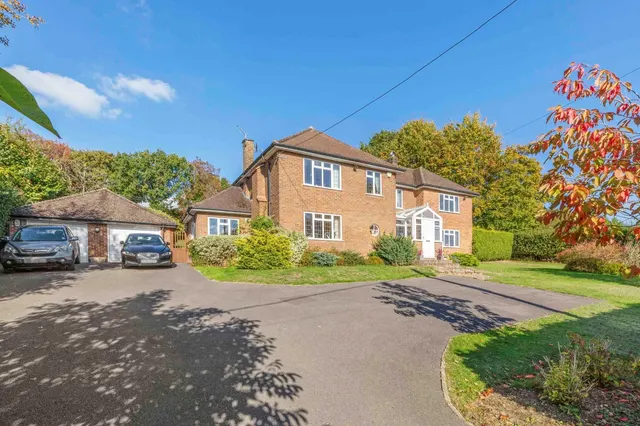 Bourne End, Buckinghamshire, photo 1