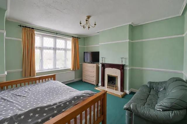 Heath Road, Hounslow, photo 2