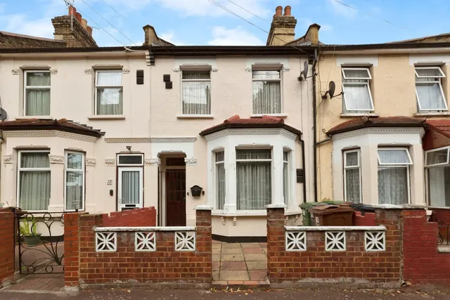 Cranborne Road, Barking, IG11, photo 1