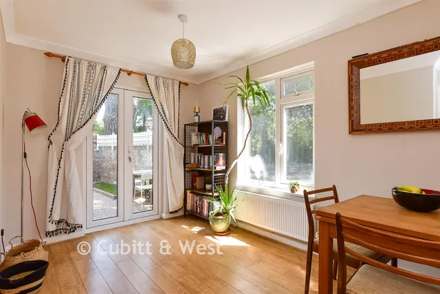 Springfield Gardens, Worthing, BN13, photo 3