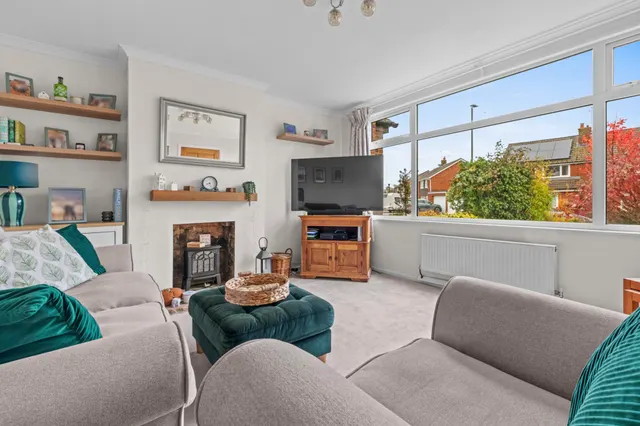 Ingram Avenue, Aylesbury, HP21, photo 2