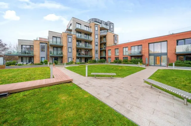 Berkeley Avenue, Reading, RG1, photo 1