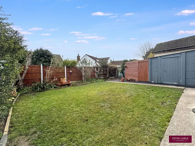Photo 3 — Ffordd Penrhwylfa, Prestatyn, Denbighshire, LL19 8BS