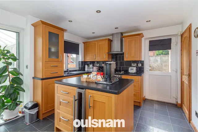 Photo 3 — New Meadow Close, Northfield, Birmingham, B31 3XT