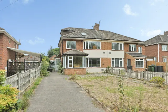 Dereham Road, New Costessey, Norwich, photo 1