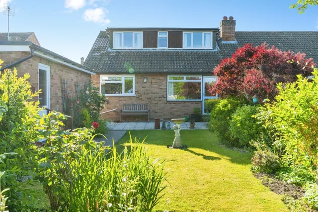 The Cedars, Wendover, HP22, photo 2
