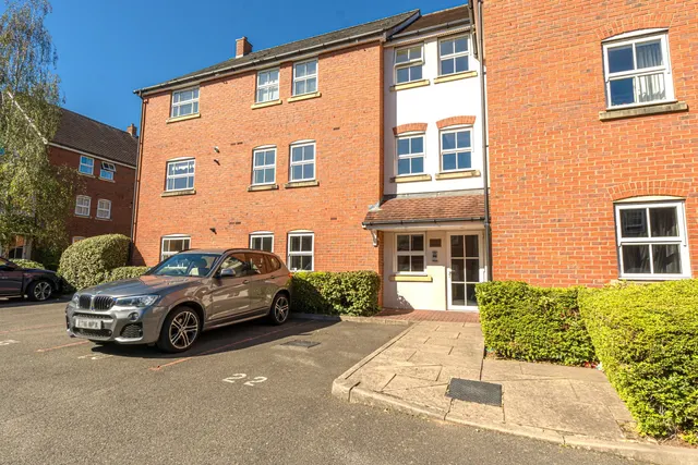 Fazeley Close, Solihull, photo 3