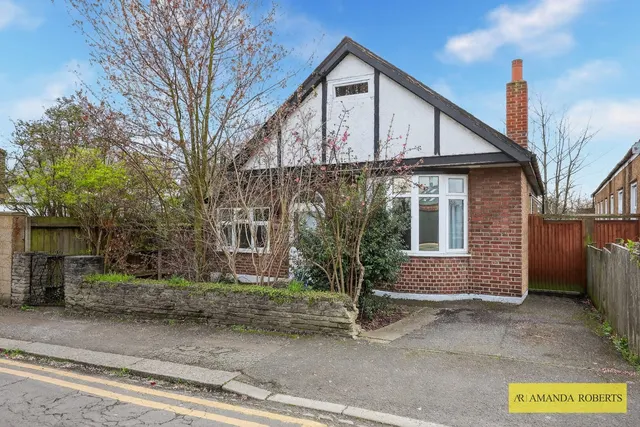 Photo 2 — Church Avenue, Chingford