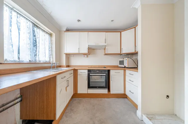 Howe Road, Gosport, PO13, photo 2