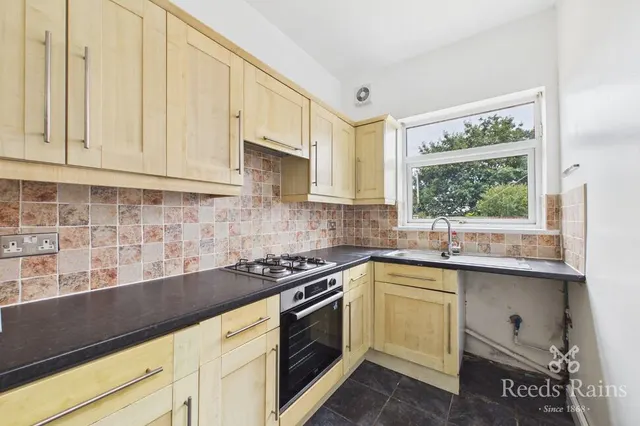 Photo 3 — Birley Rise Road, Sheffield, S6