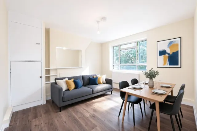 Wolfe House, White City, W12, photo 1