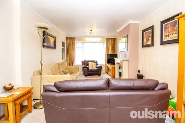 Photo 3 — Fairlie Crescent, Kings Norton, Birmingham, B38 8DX