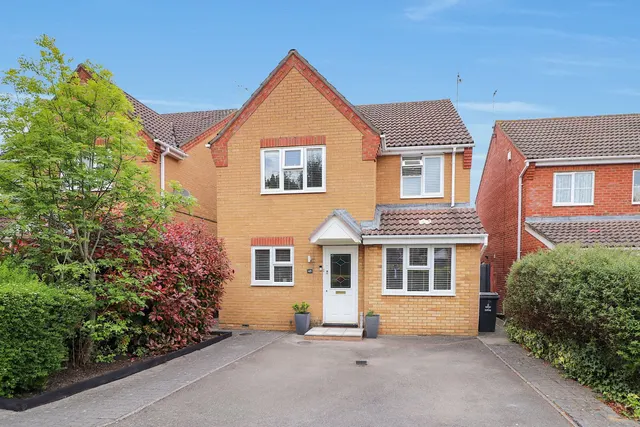 Sparrow Drive, Stevenage, SG2, photo 1