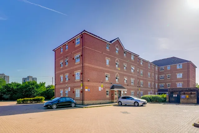 Hyacinth Close, Ilford, IG1, photo 2