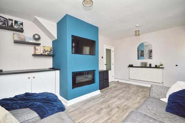 Blagrove Crescent, Bristol, photo 1