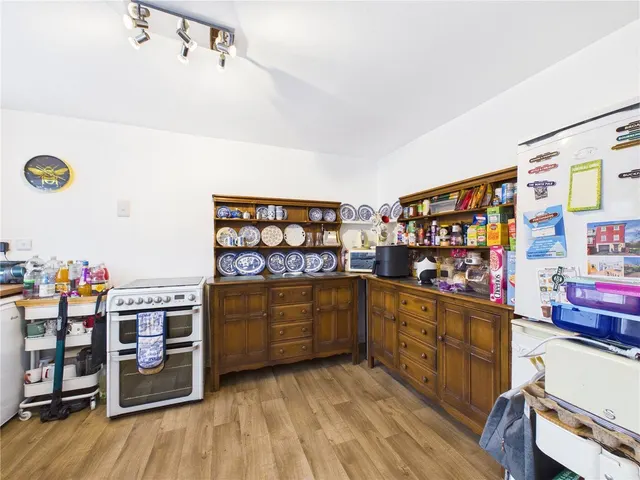 Temple Crescent, Tiverton, EX16, photo 2