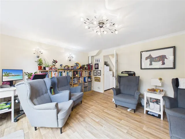 Temple Crescent, Tiverton, EX16, photo 3