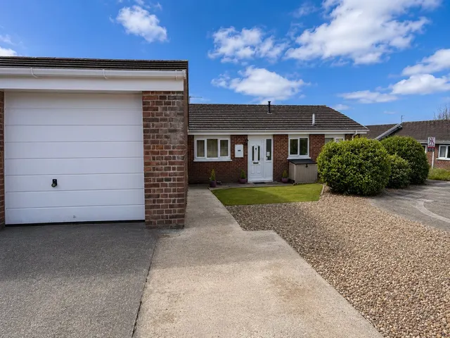 Fleming Way, Neyland, SA73, photo 2