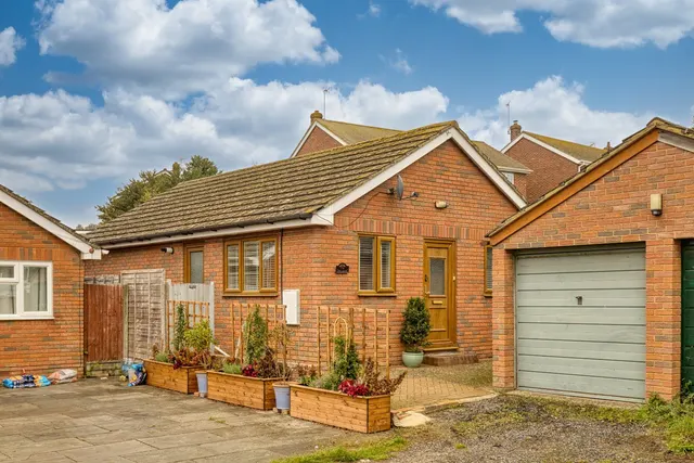 Downs Road, Ramsgate, CT11, photo 1