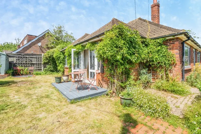 Elm Grove, Barnham, PO22, photo 1