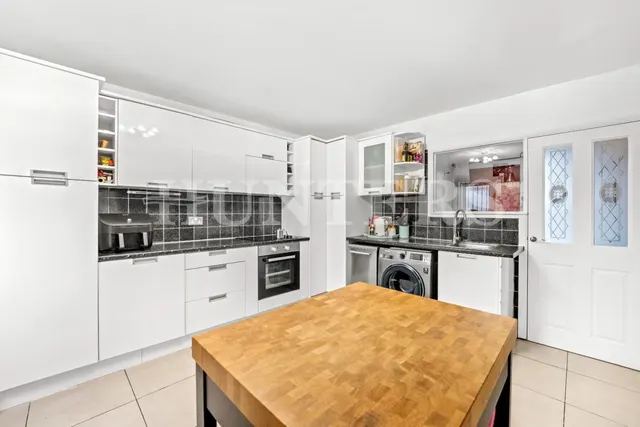 St. Ann's Road, London, N15, photo 1