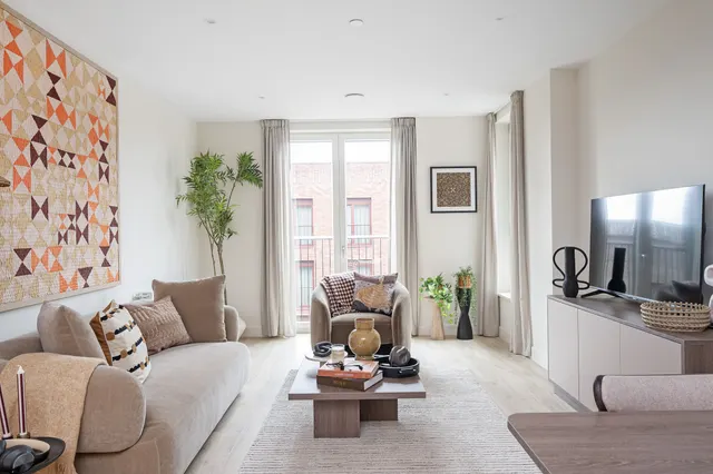 Showflat Large 2 Bed D, The Pearl Yard, London, photo 1