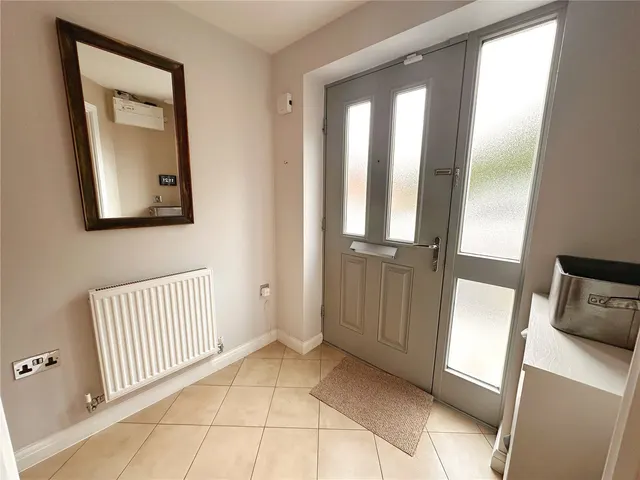 Longshaw Close, Crumpsall, M8, photo 2