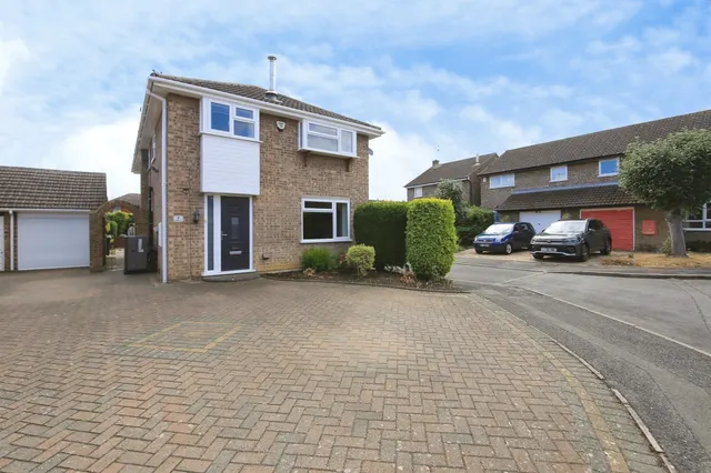 Partridge Close, Yaxley, Peterborough, photo 1