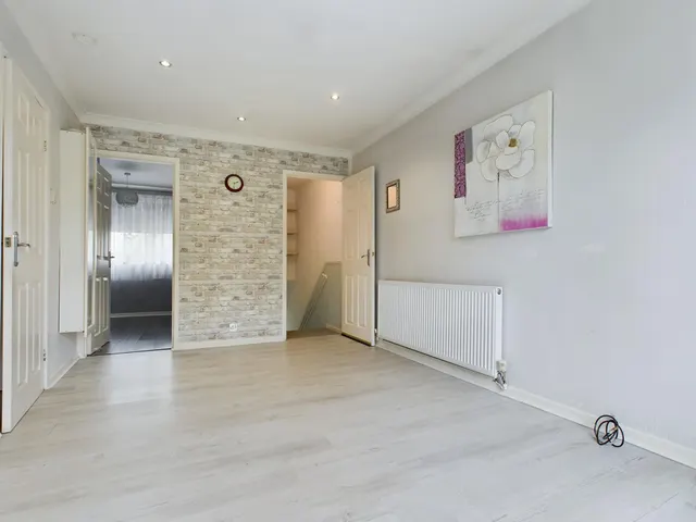 Photo 3 — Lichfield Grove, Harrogate, HG3