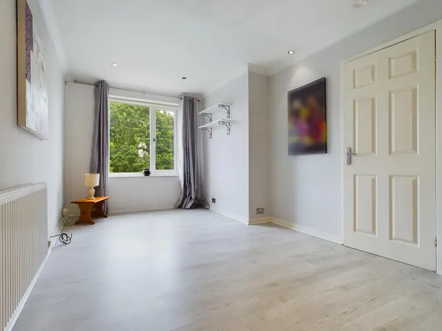Photo 2 — Lichfield Grove, Harrogate, HG3