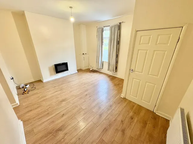 West Chilton Terrace, Chilton, DL17, photo 3