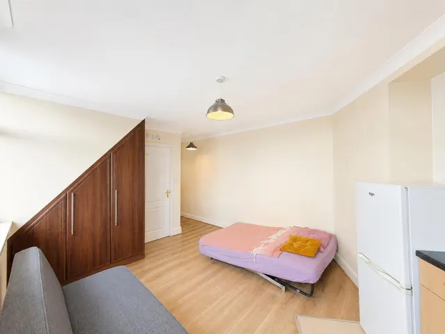 Apartment To LetHeston Road, Heston, TW5, photo 3