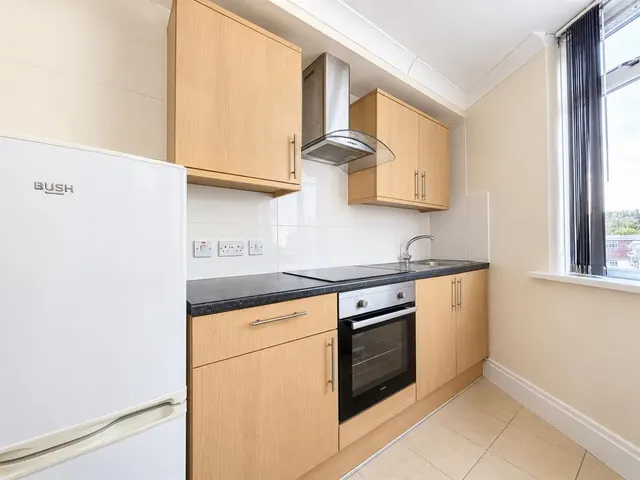Apartment To LetHeston Road, Heston, TW5, photo 2