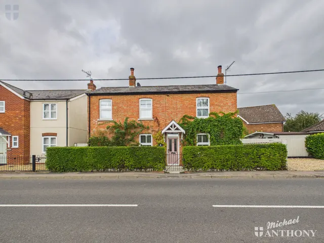 Grendon Underwood, Aylesbury, HP18, photo 1