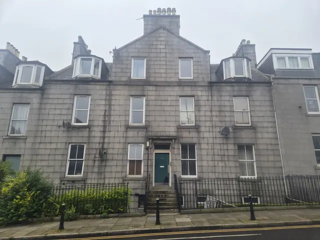 Crown Street, Aberdeen, photo 1