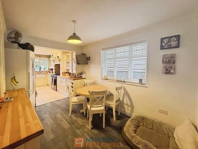 Wordsworth Avenue, Sutton-In-Ashfield, NG17, photo 3