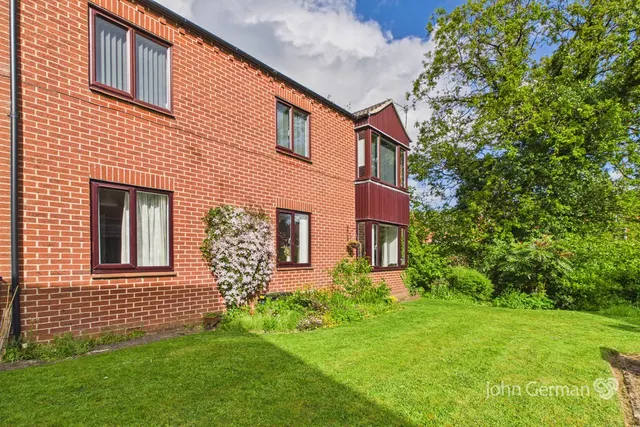 Wyaston Gardens, Ashbourne, photo 1